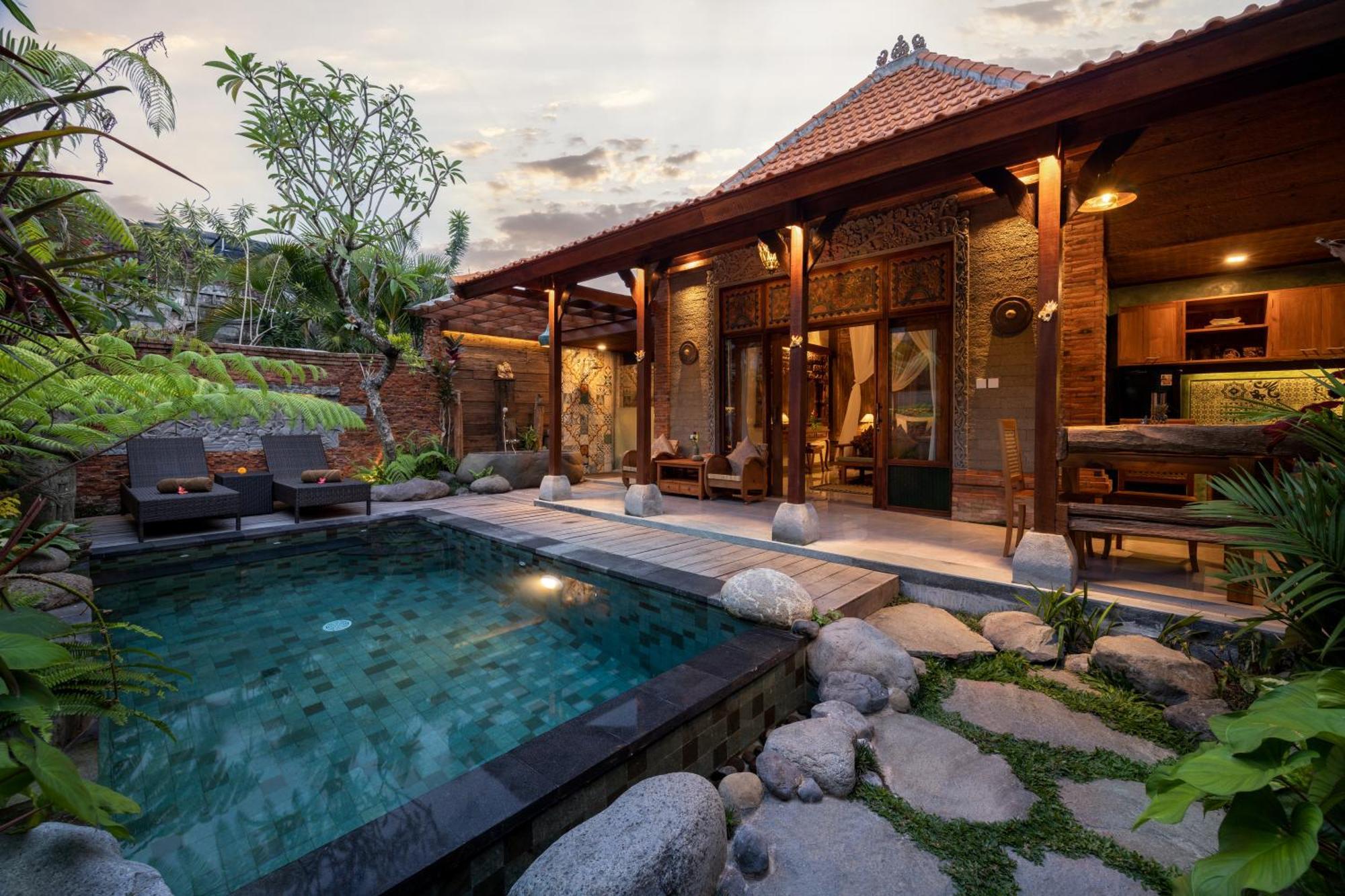 Deluxe Villa